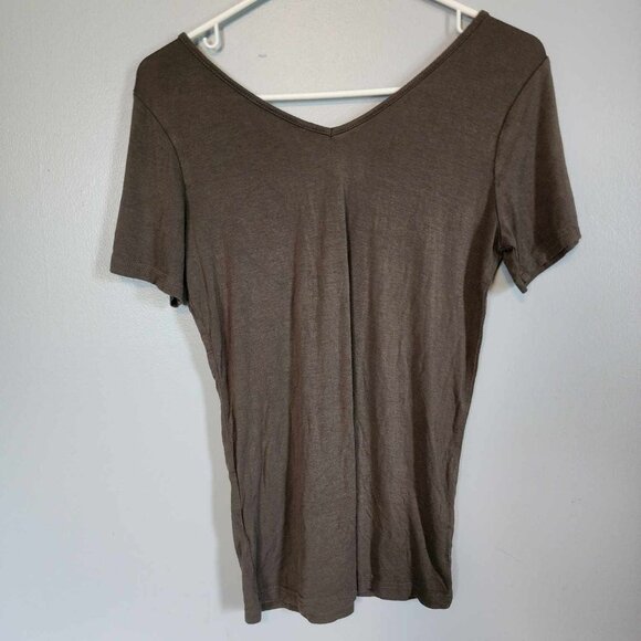 EUC Olive Green Short Sleeve Super Soft top - Picture 2 of 5